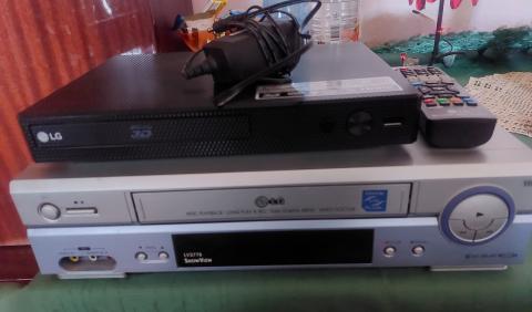 Televízor, CD a DVD prehrávače